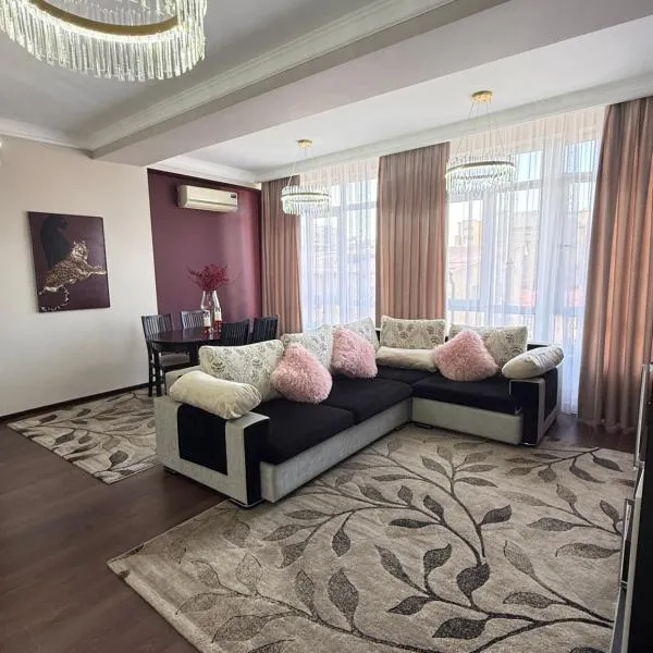 Ala-Too Central Square Residence, hotel in Bishkek