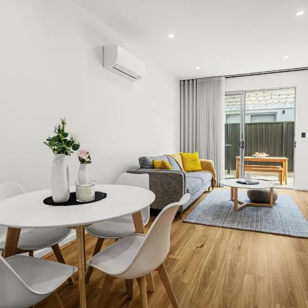 Chic Flinders Park Getaway, hotell i Adelaide