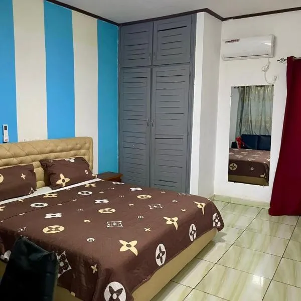 Résidence NARA, hotell i Yamoussoukro