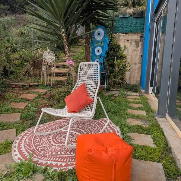 Personal blue house Madeira, ξενοδοχείο σε Σάντα Κρουζ