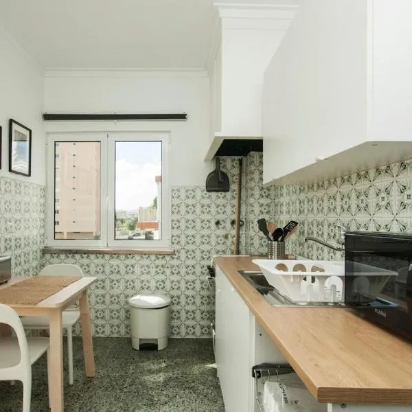 Low Cost University Privado, Hotel in Lissabon