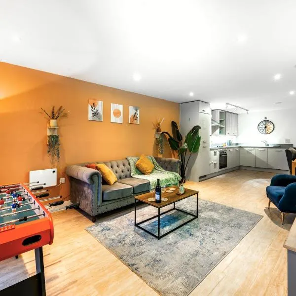 Spacious 5-Bed Apartment for Groups · Free Parking, hotel u gradu Birmingem