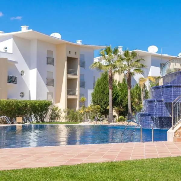 #004 Orada by Home Holidays, hotel di Albufeira