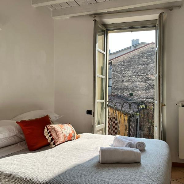 Domus Dea Bergamo Alta, Bergame