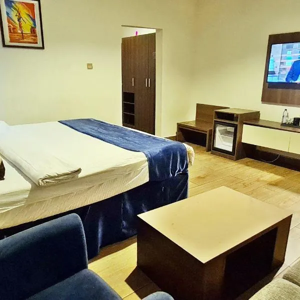 Randy Spelling Airport Home Ikeja, hotel v destinácii Oduwole