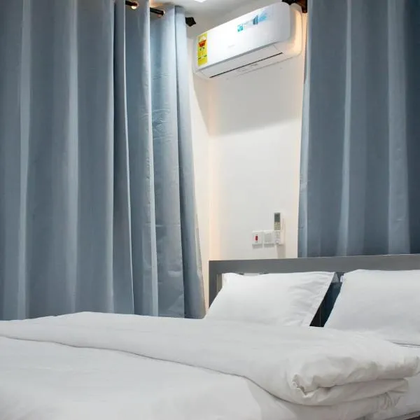 JA Bliss Hotels, hôtel à Apowa