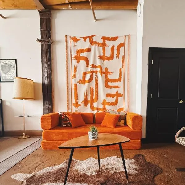 420 Friendly BOHO Loft Downtown KING suite FREE parking, hotel a Detroit