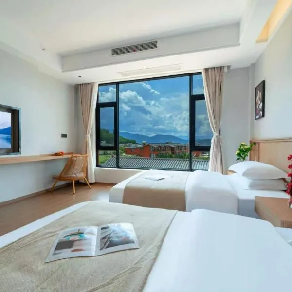 泸沽湖卉永舍度假酒店, hotel v mestu Zuosuo