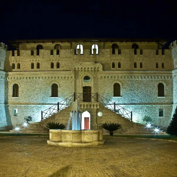 Hotel Castello di Septe, מלון בMozzagrogna