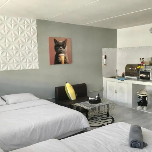 IMPACT popular condo c5 แม่ตังค์, хотел в Ban Bang Phang