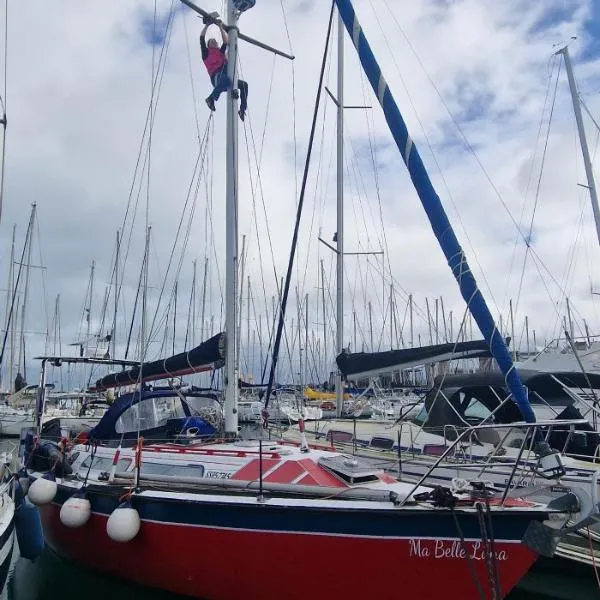 Ma Belle Lana, Voilier Familial, Superbe Vue sur Mer, hótel í Cherbourg