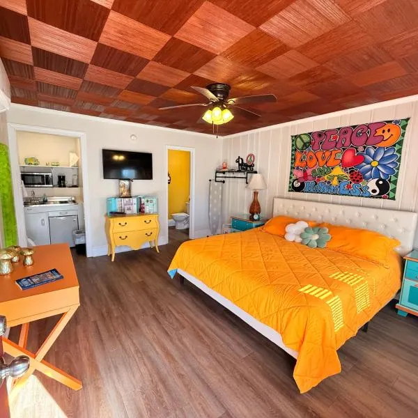 Historic Ziegler Inn and Suites with Whimsical Themed Rooms โรงแรมในนิวเบิร์น