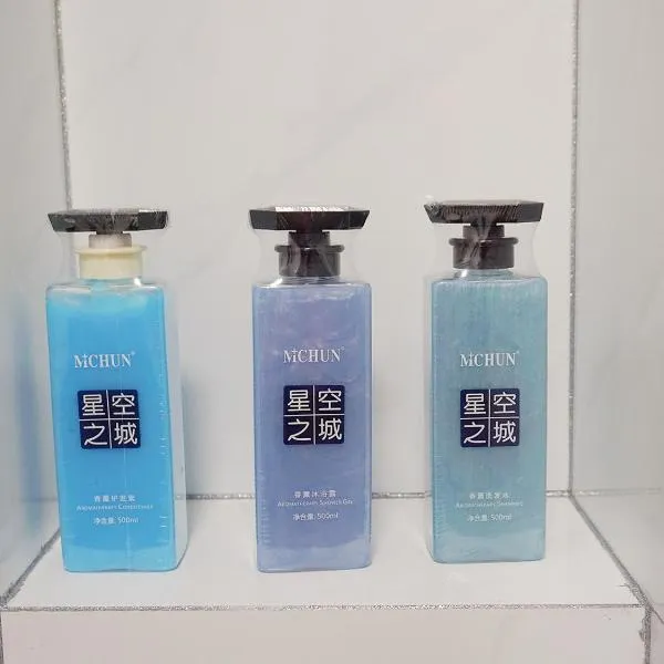 Locals-106, hótel í Nanning