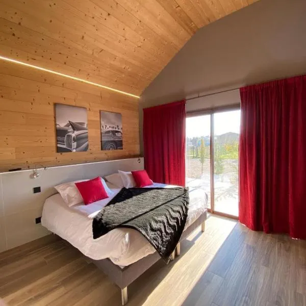 World Hotel, viešbutis mieste Saint-Vulbas