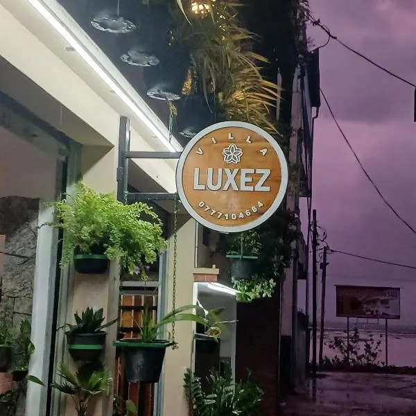 Viesnīca Villa Luxez pilsētā Kalmunaikudiyiruppu