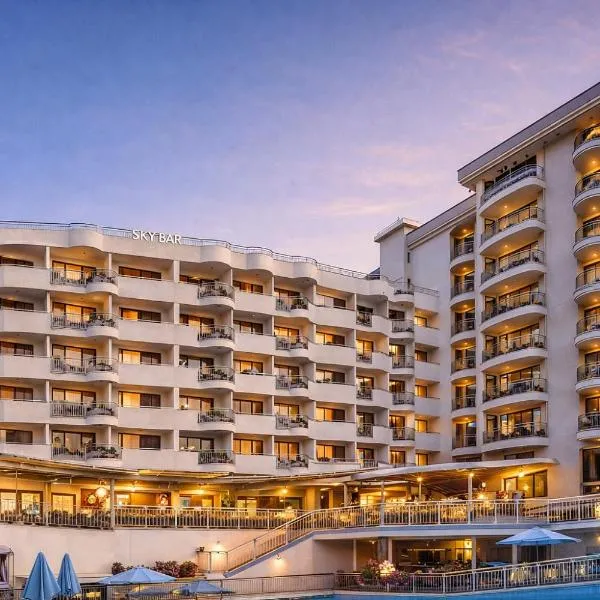 Prestige Grand Hotel & Aquapark - All Inclusive، فندق في غولدن ساندز