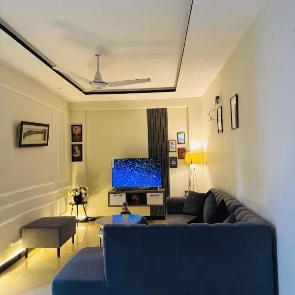 Islamabad में, होटल Stay Homie - 1BHK, Near ISB Airport, Self Check-In, Secure