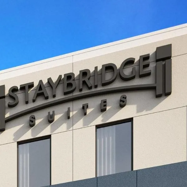 Viesnīca Staybridge Suites Pensacola Airport by IHG pilsētā Pensakola