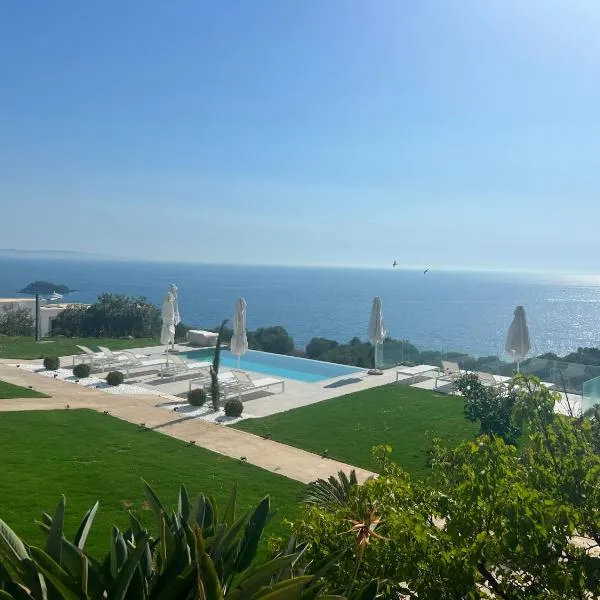 Villa Veneti, hotel i Perdika