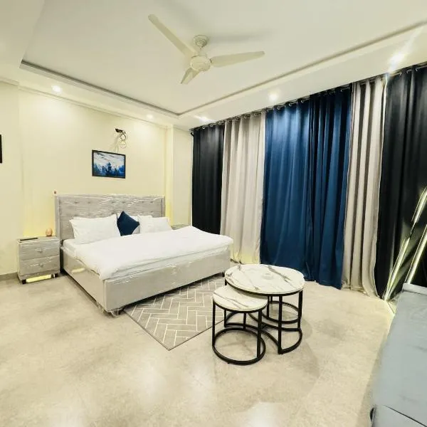 E Tesoro Stays - Luxury Apartment Near Airport ISB, hotel v destinácii Islamabad