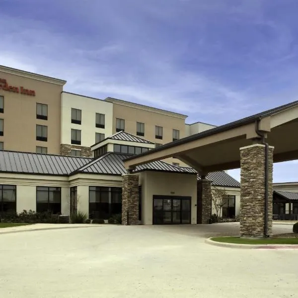 丹尼森/謝爾曼/泰克瑟馬活動中心希爾頓花園酒店，謝爾曼的飯店