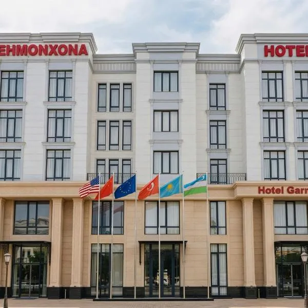 Garnet Mir Hotel,塔什坎的飯店