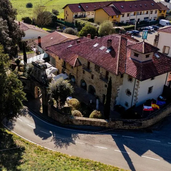 Palacio de Arce, hotel u gradu 'Puente Arce'