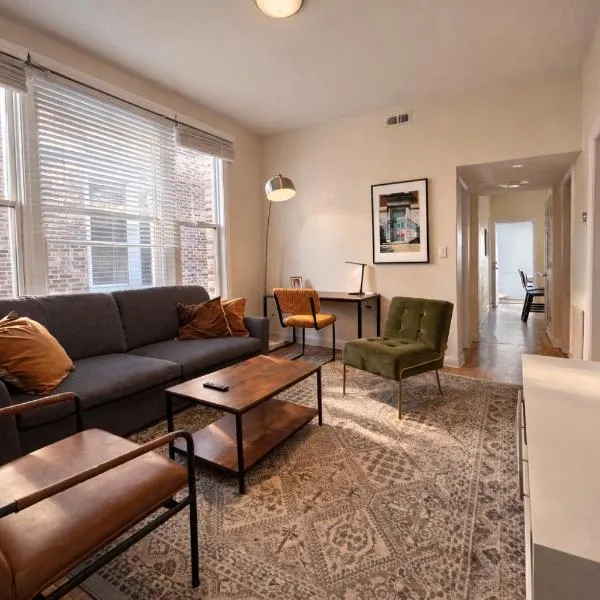 Flexhome Wicker Park - Stylish 2BR - Sleeps 6, хотел в Чикаго
