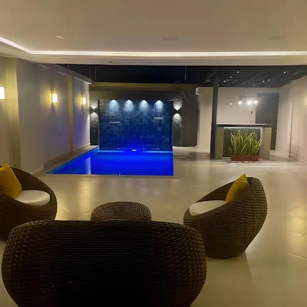 Casa completa con piscina privada en Manta, Ecuador, Hotel in Manta