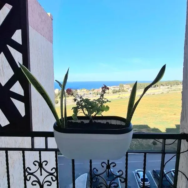 Noces à Tipasa, Dar el Bahr, F3, 10 mins from the beach, hotel a Tipaza