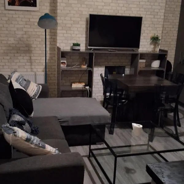 Zak Air B&B Stay 9 people's, hotel di Birmingham
