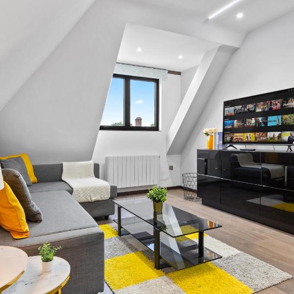 Hazel 1 Bed Suite - Central London - Near Station, London