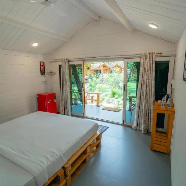 The Pearl Beach Resort, hotel a Canacona