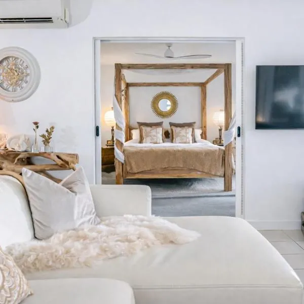 Driftwood Retreat、パーム・コーブのホテル