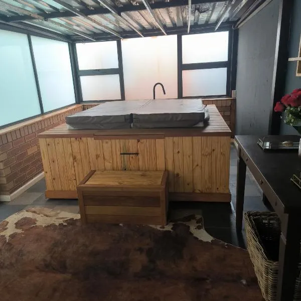 House of Nyibiba, hotel em Vosloorus