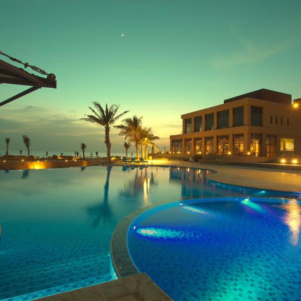 Royal L'azure Resort, Sharma