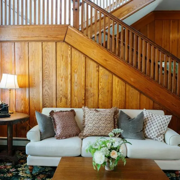 Petoskey में, होटल Terrace Inn and 1911 Restaurant