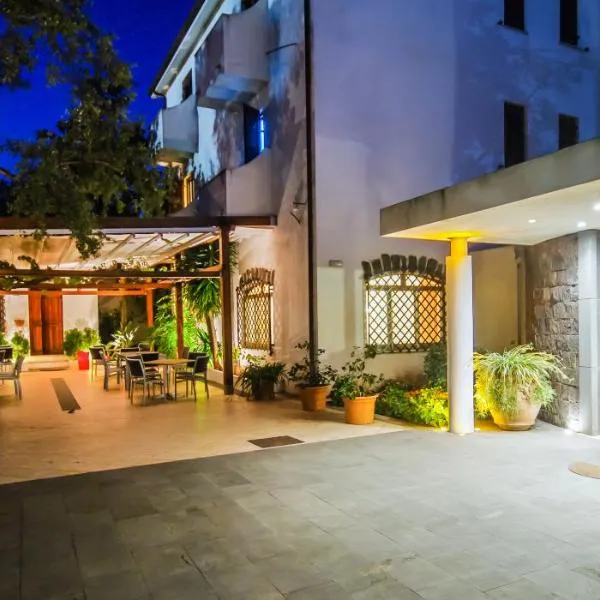 Hotel Il Querceto, hotel a Dorgali