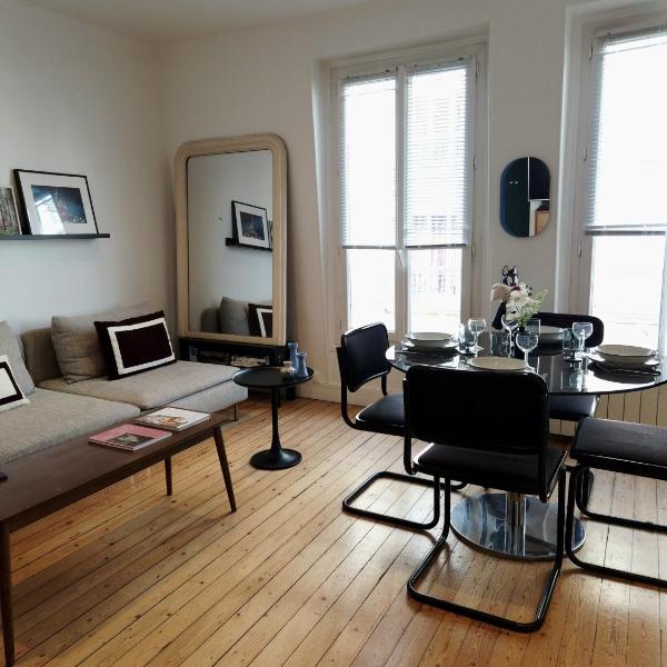 Appartement de charme dans les Batignolles, Paříž