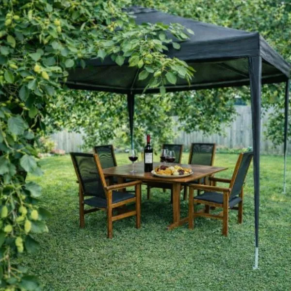 Seabreeze Coast Getaway Sleeps 6 Comfy 3BR Wi Fi Netflix 21 Metre Boat Parking, hotel v destinaci Portland