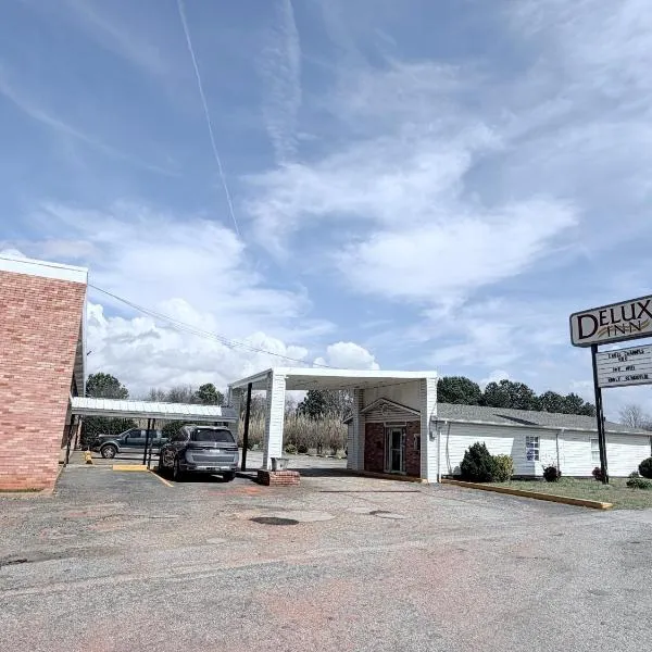 몰딘에 위치한 호텔 Deluxe Inn