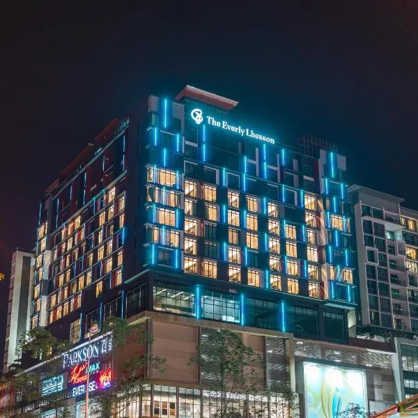 The Everly Lhesson Kuching, hotel in Kuching