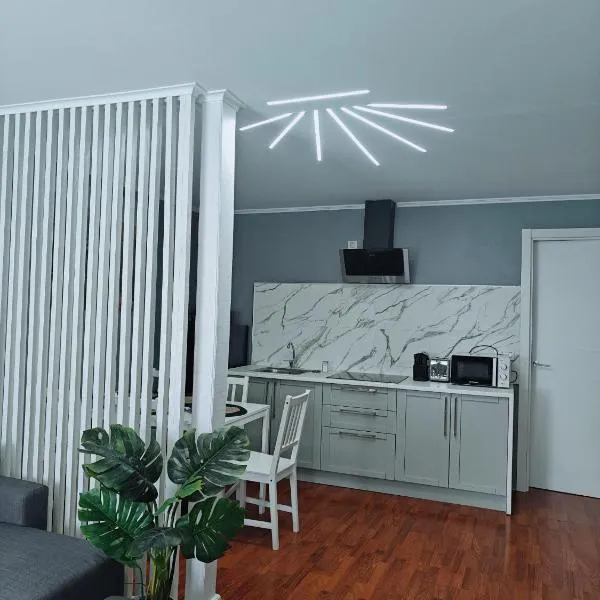 Casa de Fernando, hotel u gradu 'Tríacastela'