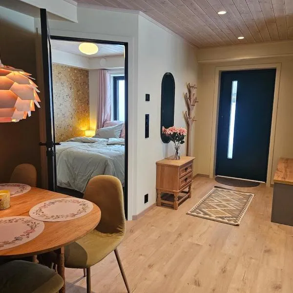 Apartment on the beautiful island of Senja، فندق في Senja