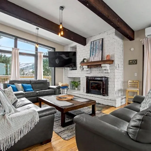 Northview-Blue Mountain-Sauna-Firepit-Balcony-Parking, hotel in Blue Mountains