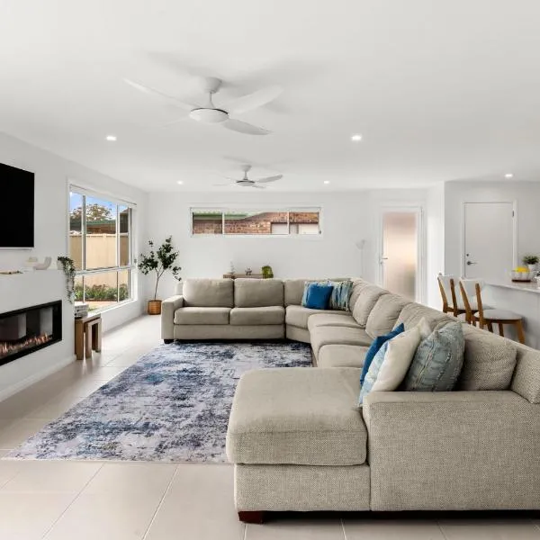 Callala Living - Pet Friendly - 5 Min Walk to Beach, hotel em Callala Beach