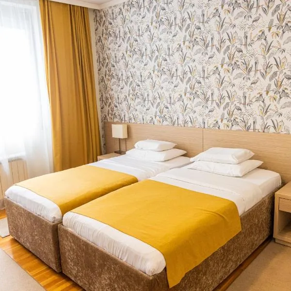 Garni Hotel Nevski, ξενοδοχείο στο Βελιγράδι