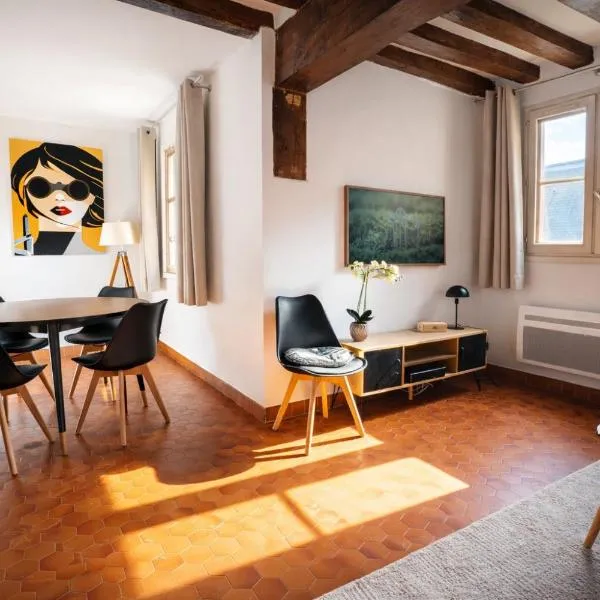 5 personnes 50 m2 hyper centre, hotel in Rouen