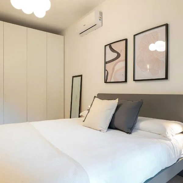 Urban Oasis with Patio Labicana Apartment near Termini، فندق في روما