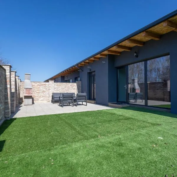 Holiday Baranja, hotel u Kopačevu